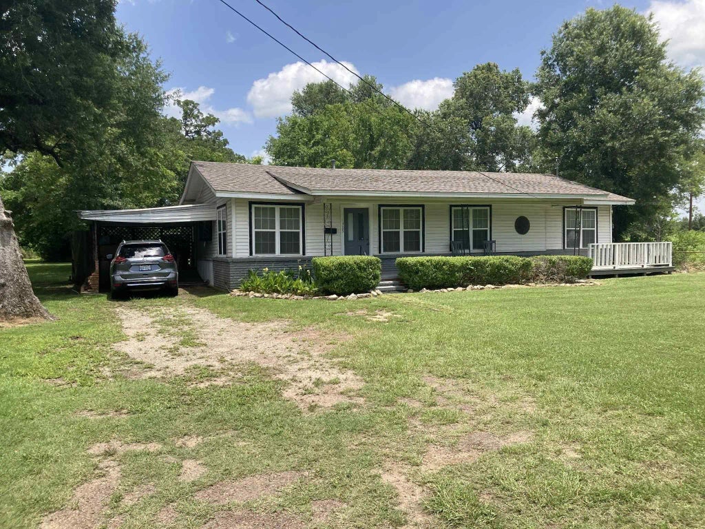 1305 E Goliad Avenue, Crockett