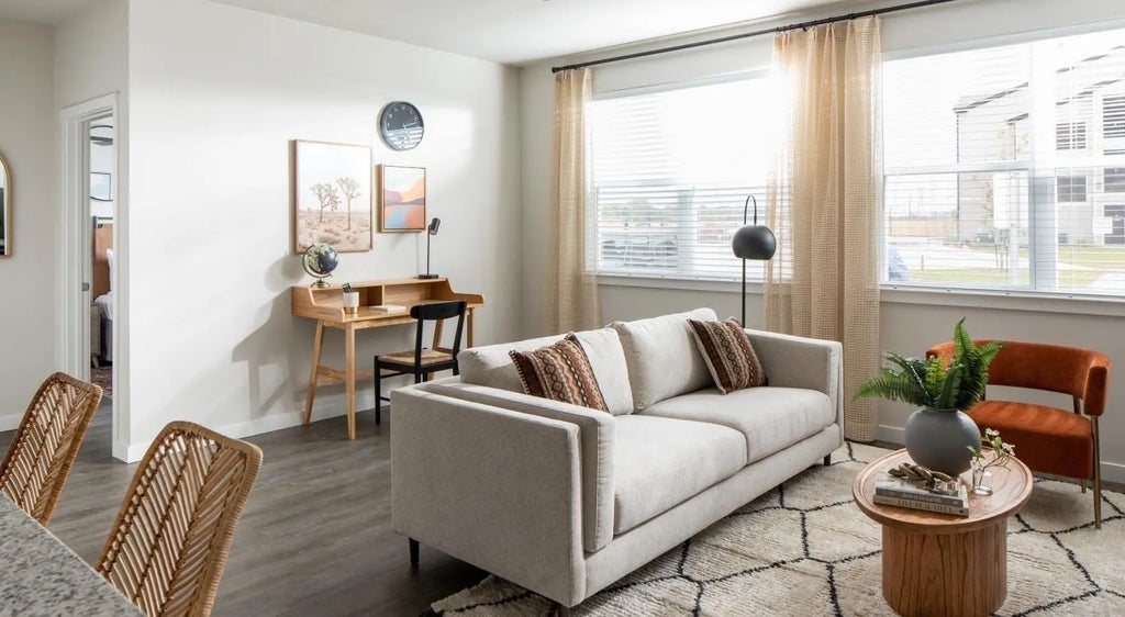 12111 Main Street 13301, Houston