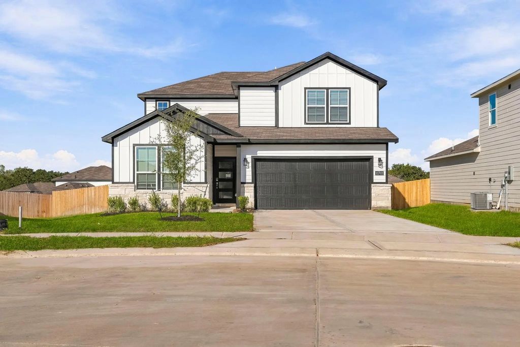 10703 Aston Court, Bryan