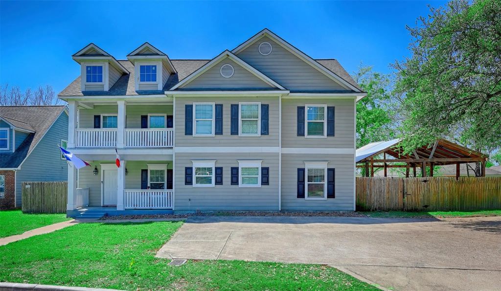 1122 Detroit Street, College Station