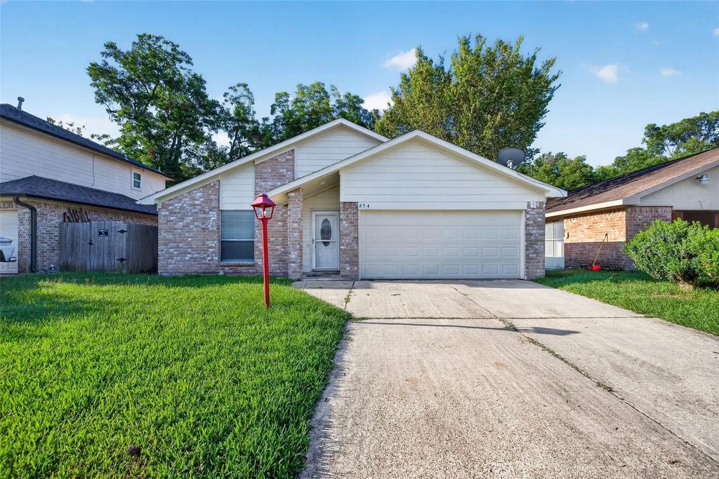 634 Walston Lane, Houston