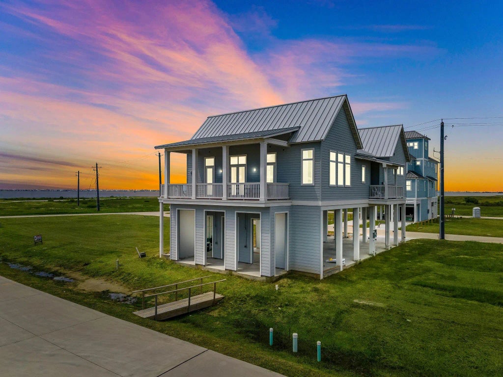 1615 Bay Pointe Drive, Galveston