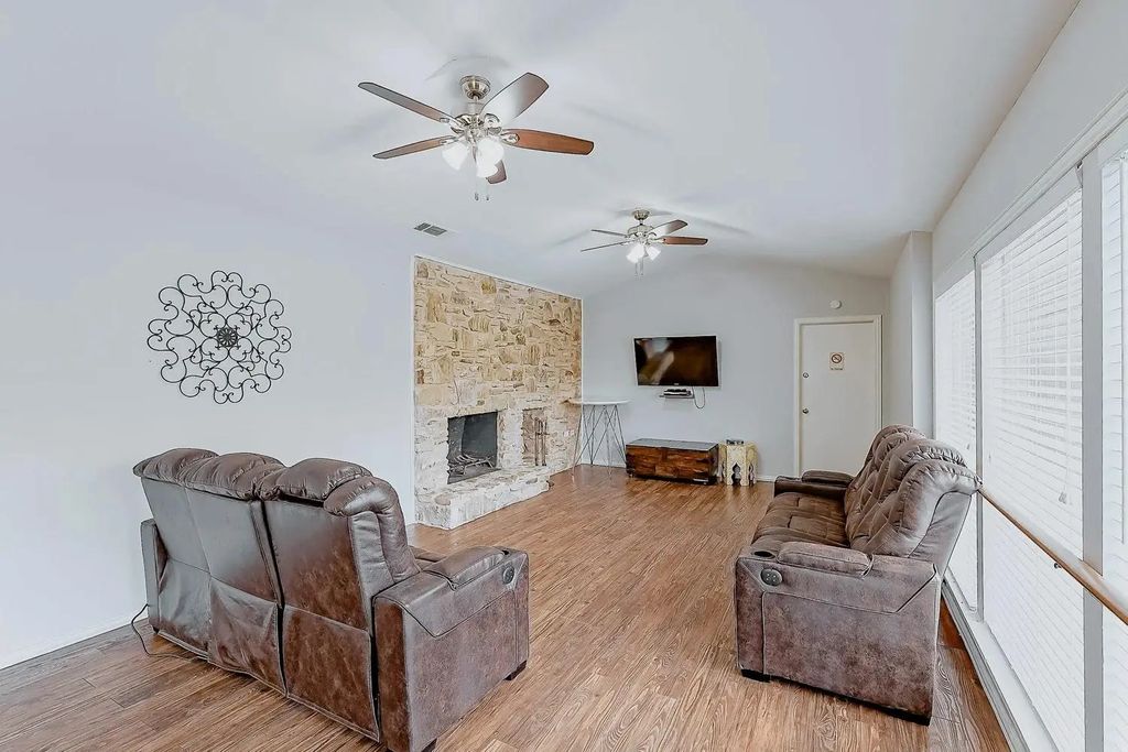 8100 N N Mopac Expressway 17-274, Austin