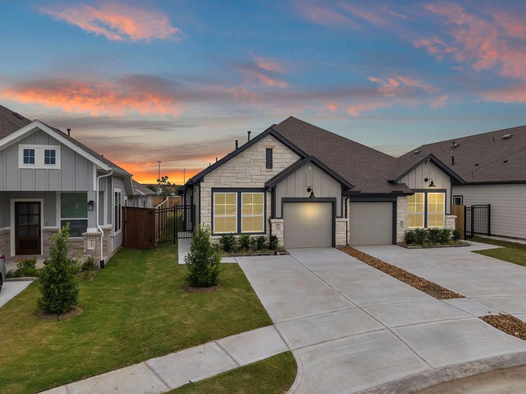 5259 Celestial Court, Iowa Colony