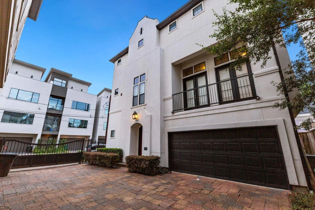 1406 Hickory Street, Houston