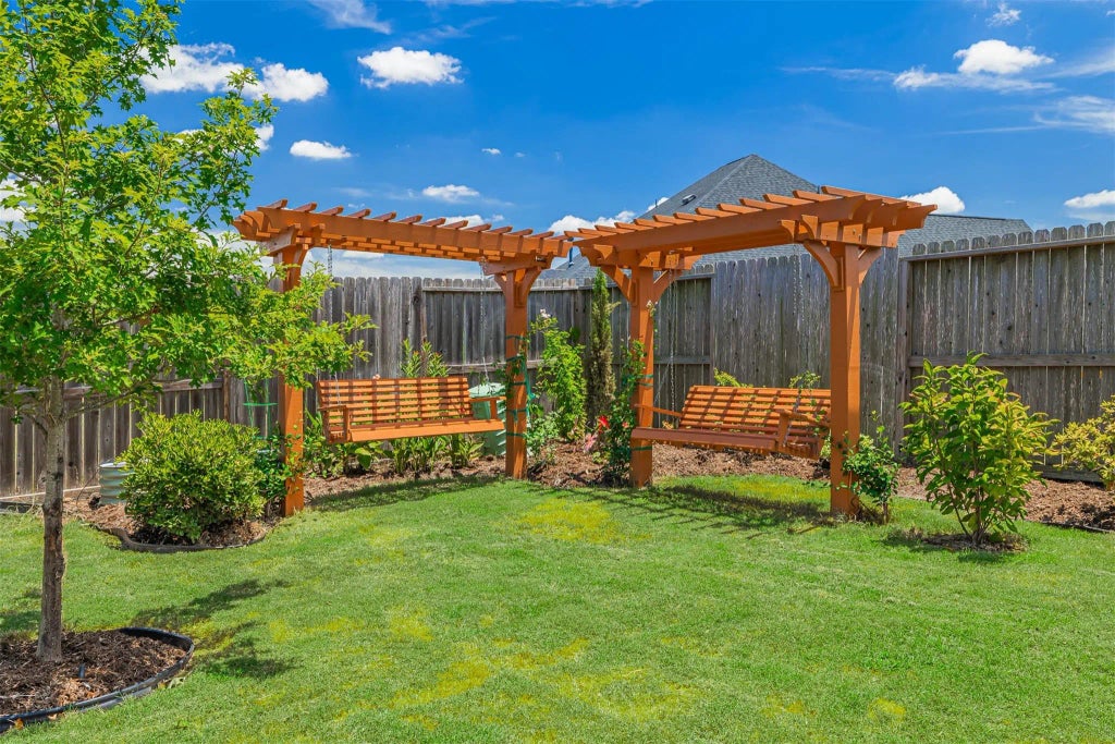 920 Lunar View Court, Katy