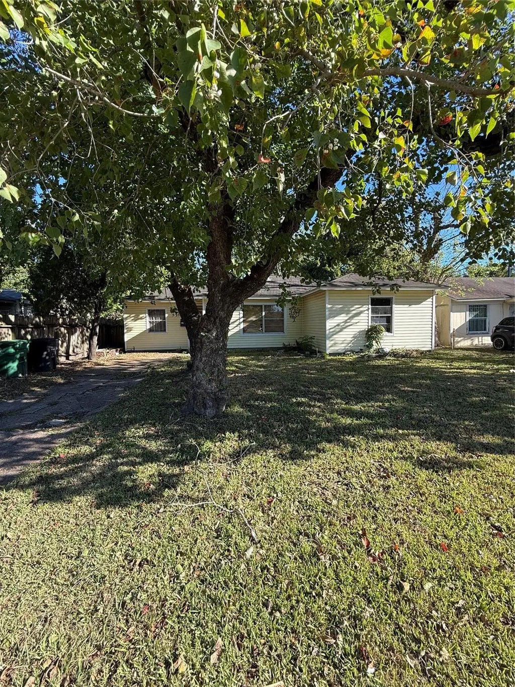 5215 Bellfort Street, Houston