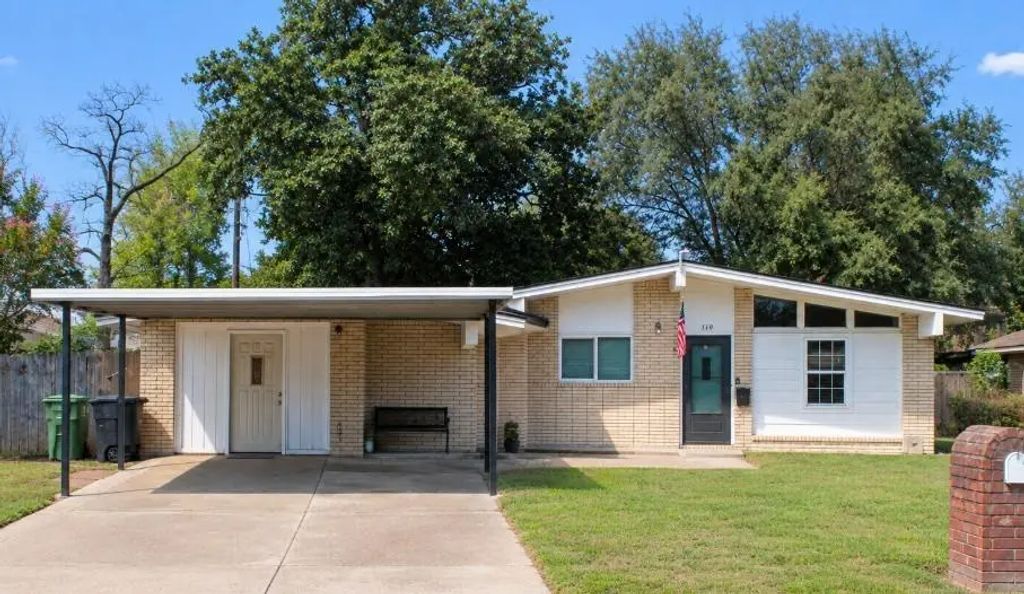 110 W Brenda Street, Houston