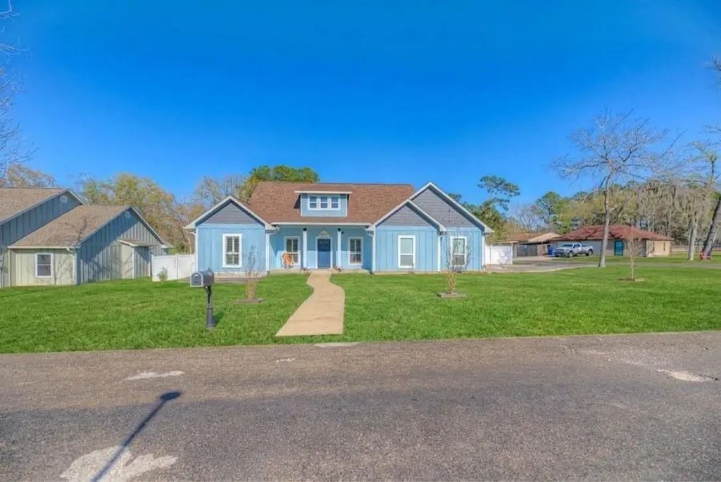 276 Resort Drive, Livingston