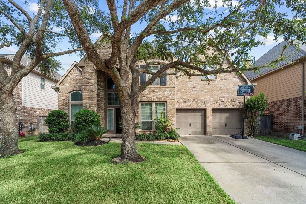 9819 St Romain Drive, Katy