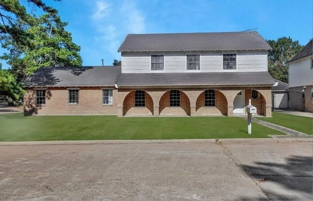 13426 Balcrest Drive, Houston