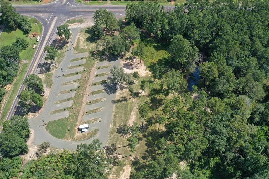 7826 E Hwy 190 E, Newton