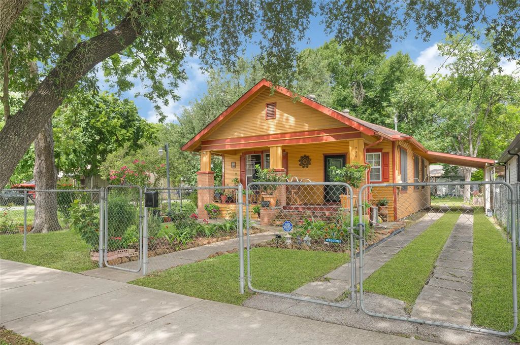 230 Lenox Street, Houston