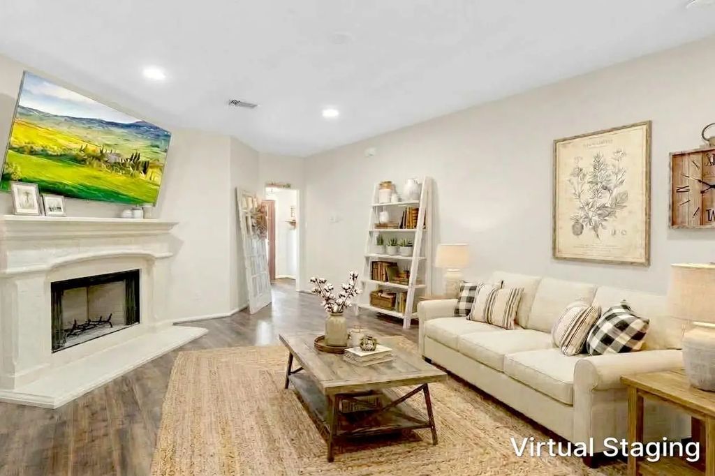 242 Sunset Path N, Montgomery