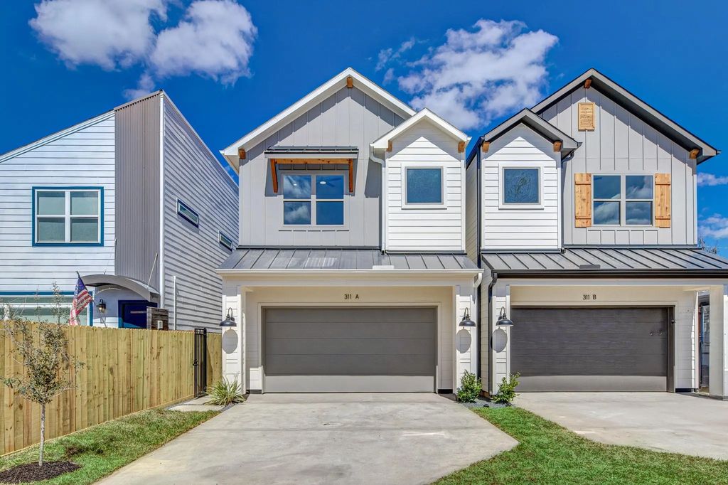 311 E 34th Street B, Houston