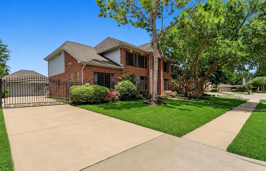 1407 Pine Meadow Court, Pearland