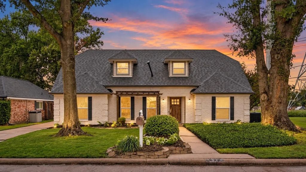 9506 Moorberry Lane, Houston