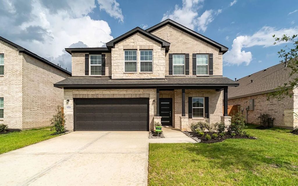 19426 Saint Green Drive, Hockley