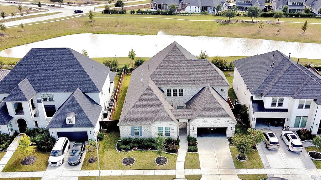 6919 Shoreline View Drive, Katy