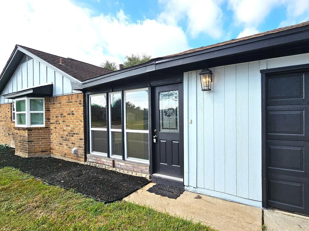 7002 Sandswept Lane, Houston