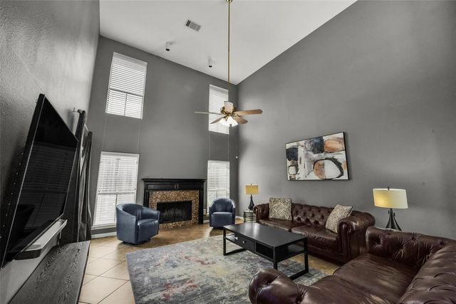 1914 Augusta Drive 7, Houston