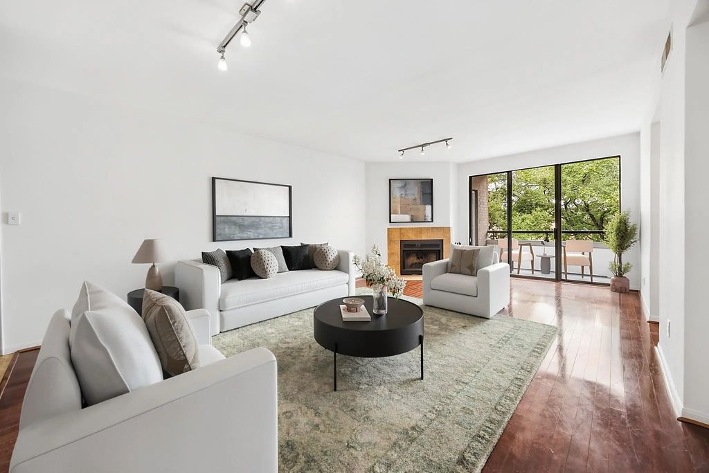 5200 Weslayan Street 208, Houston