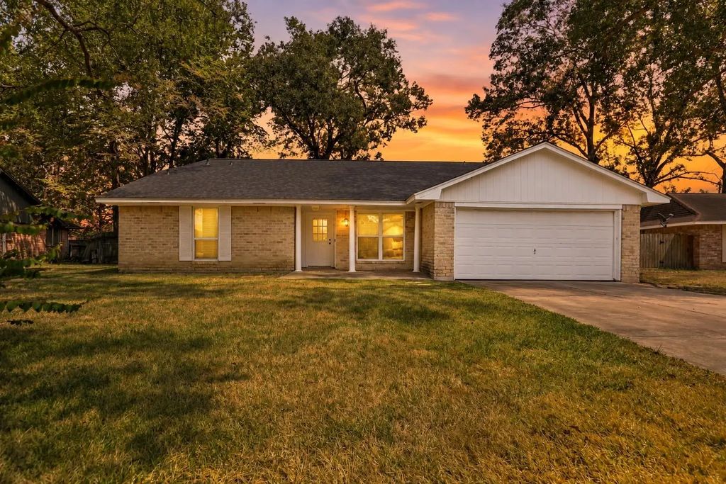 24610 Green Moss Drive, Houston
