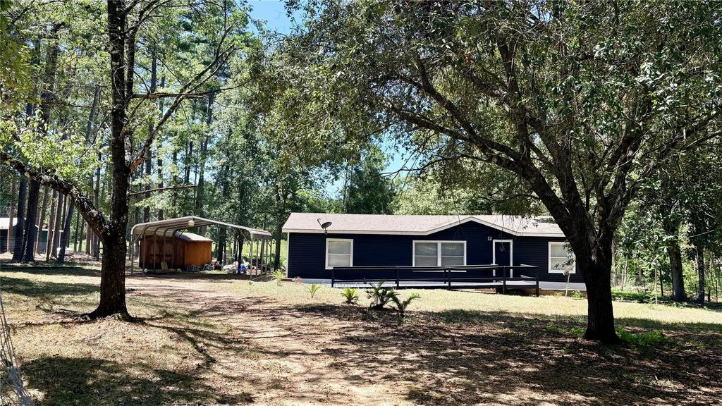 534 Lake Camelot Circle, Ivanhoe