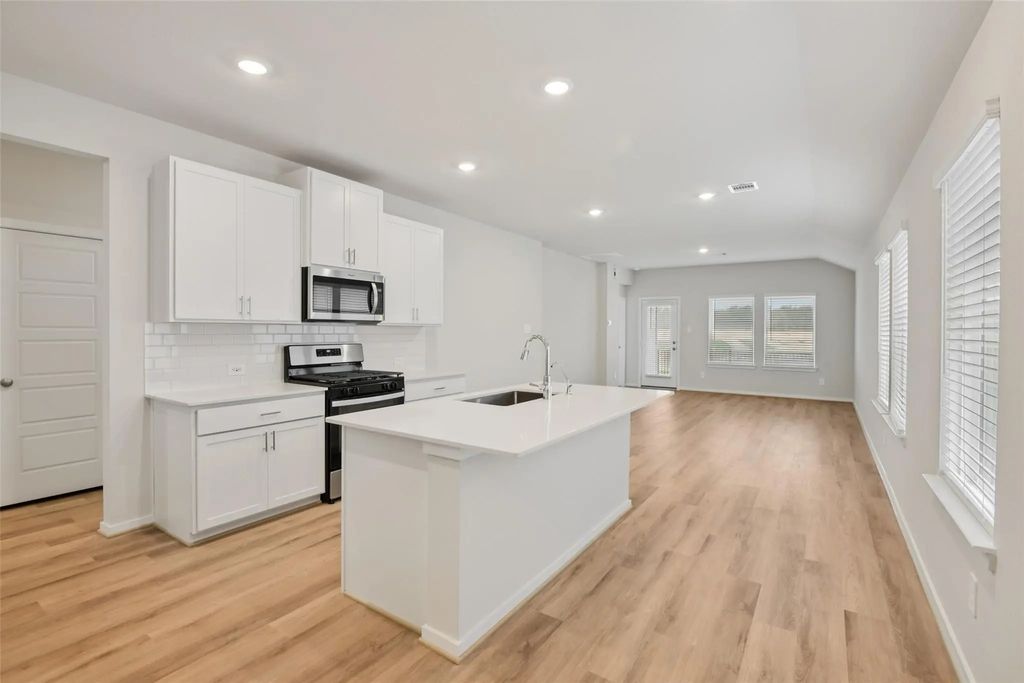 2315 Pioneer Landing Lane, Crosby