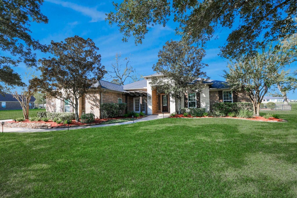 3511 River Bend Drive, Rosenberg