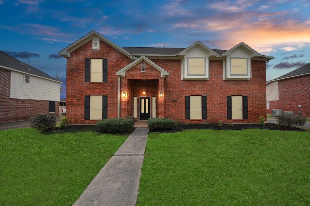 1410 Long View Drive, Pearland
