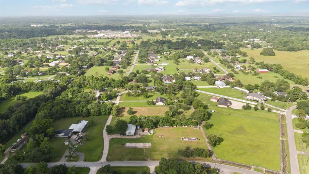 2257 County Road 529, Alvin