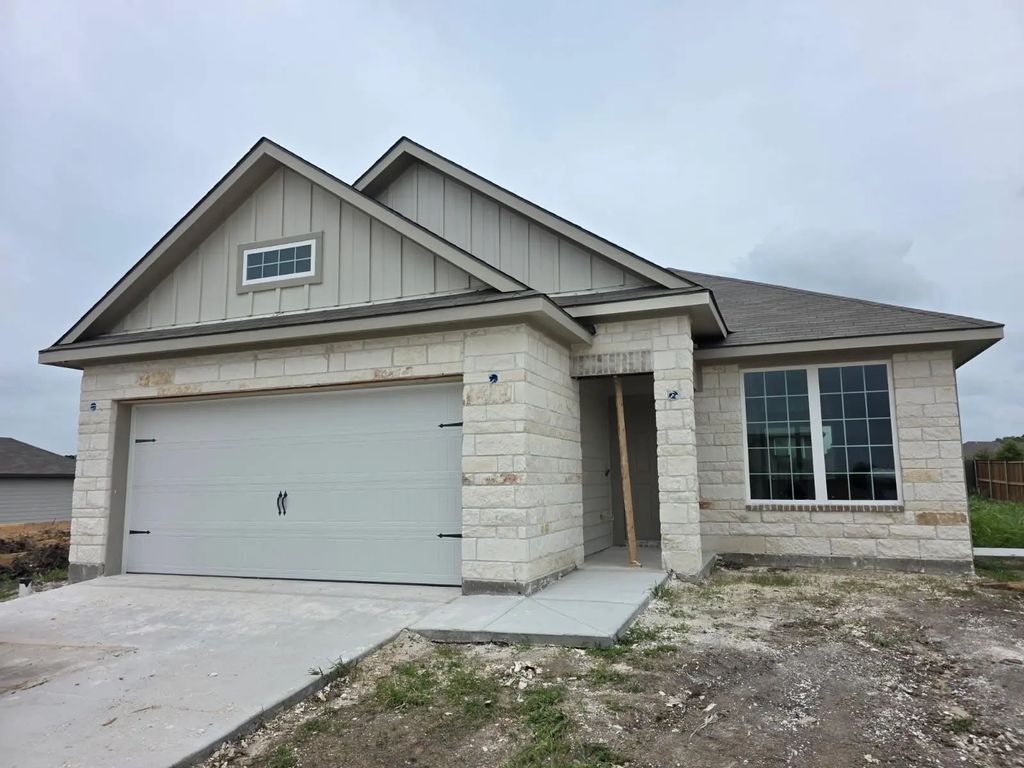 1501 Lake Ridge Drive, Brenham