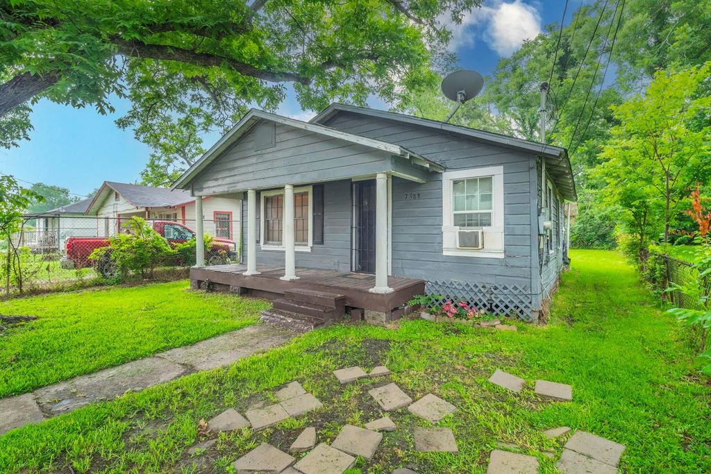 7988 Joy Street, Houston