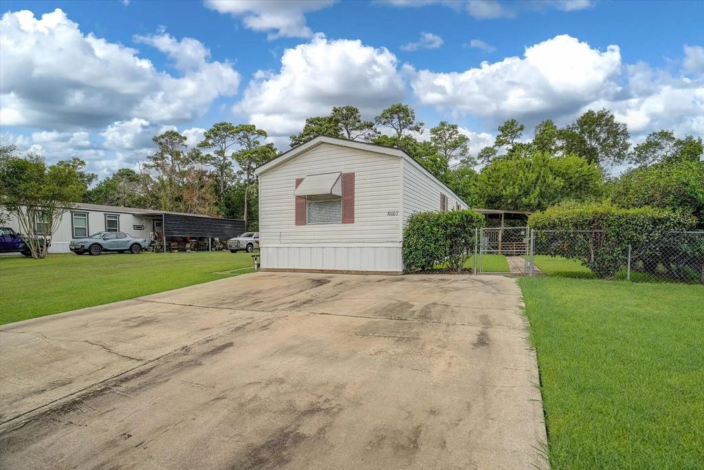 10007 Cedar Landing Drive, Baytown