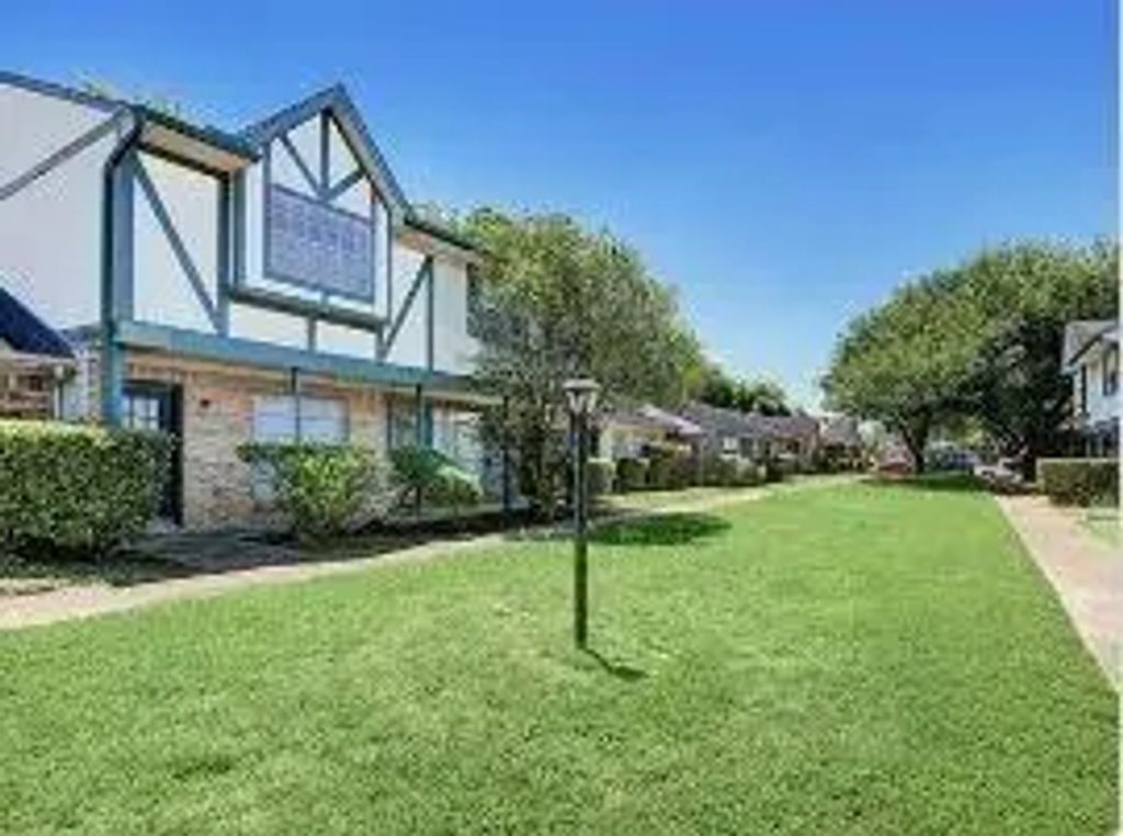1207 Lyric Lane 116, Pasadena