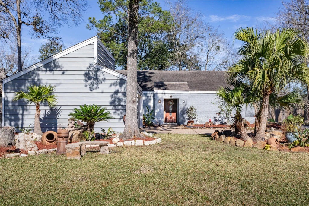 13802 Lynnwood Lane, Sugar Land