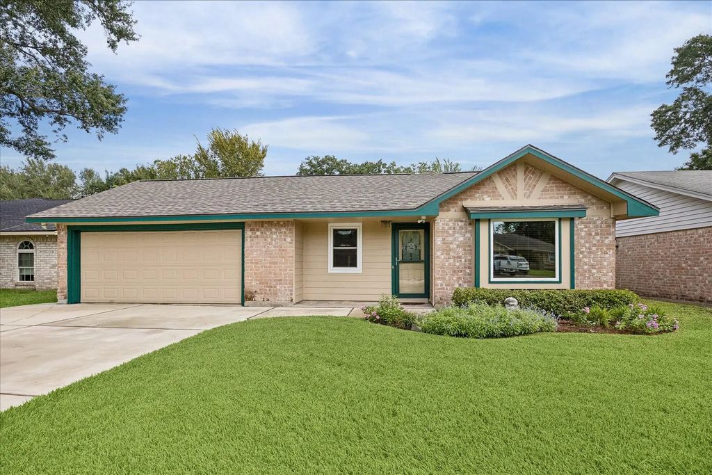 13626 Greenridge Drive, Sugar Land