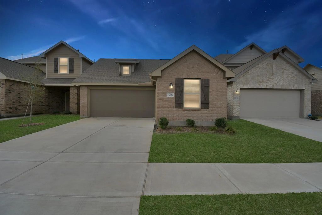 15826 Menlow Bend Drive, Humble
