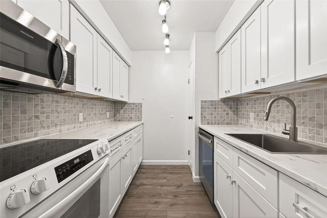 12500 Sandpiper Drive 5, Houston