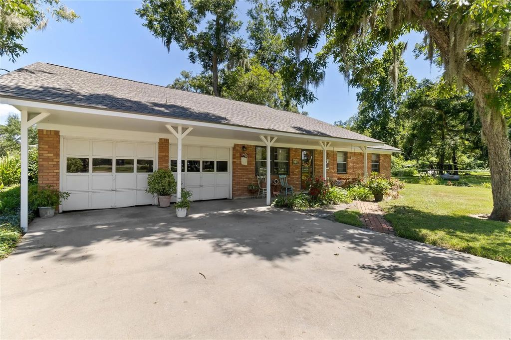 1971 Fm 522 Road, West Columbia