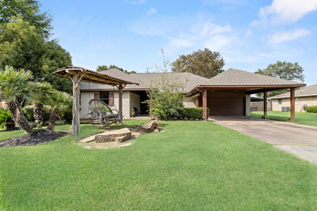2522 10th Street, Port Neches