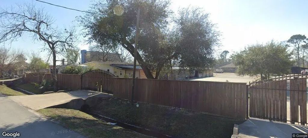 2502 Firnat Street, Houston