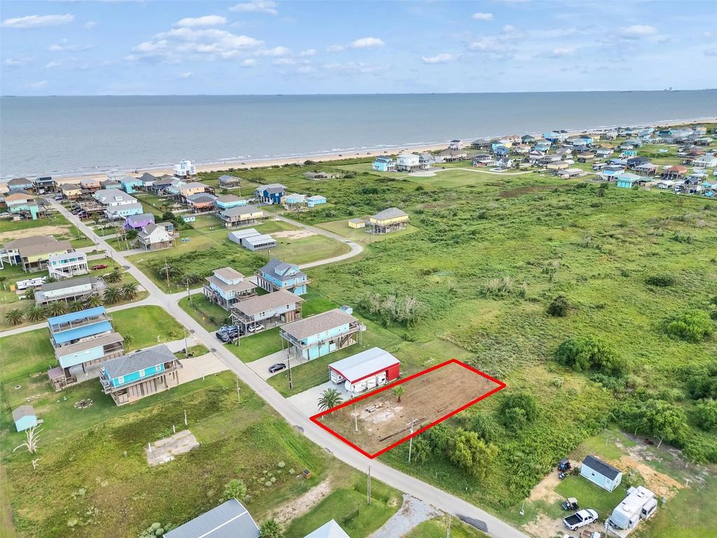 969 Sea Spray Drive, Crystal Beach