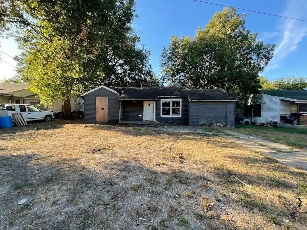 312 Mistletoe Drive, Marlin