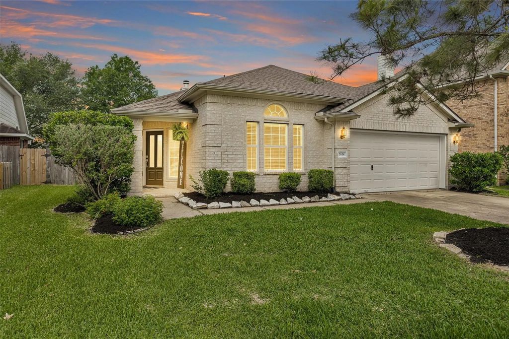 2614 Easton Springs Court, Pearland
