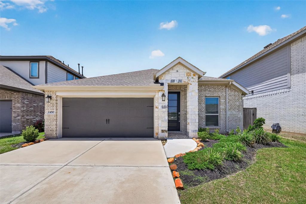 2450 Rosemary Sage Drive, Brookshire