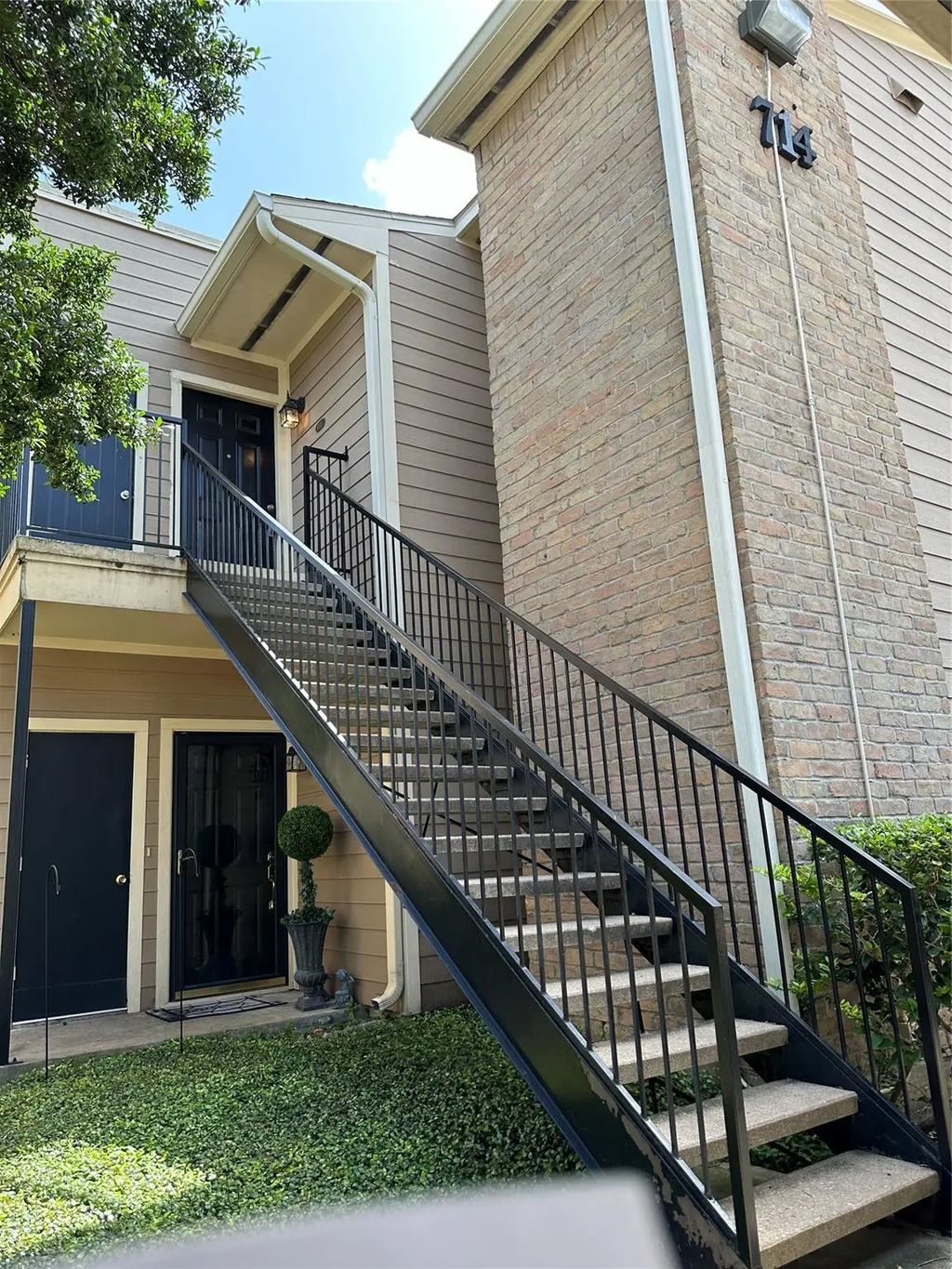 714 Bering Drive 36, Houston