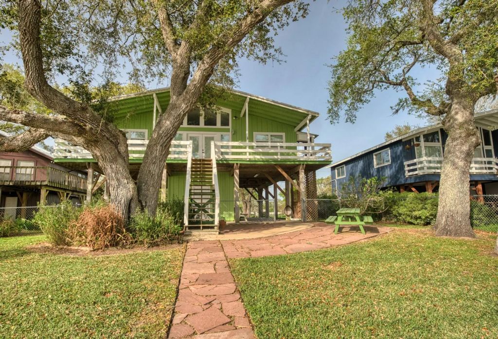 4641 Rio Drive, Brazoria