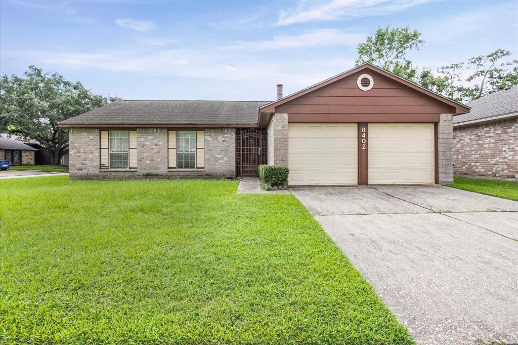 8402 Rustwood Court, Humble